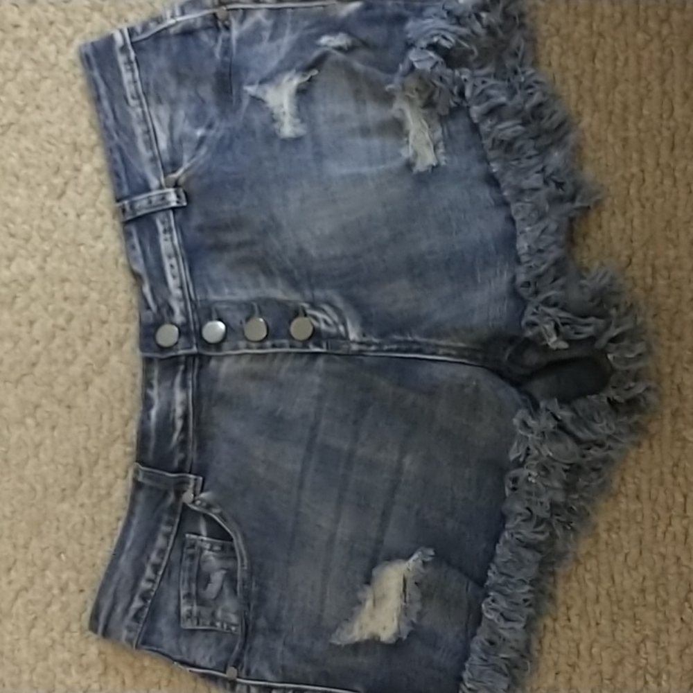 Amazon distressed denim shorts XL